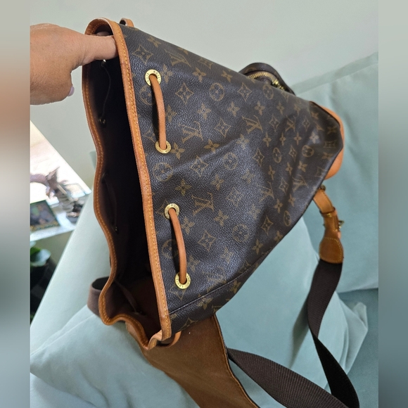 Authentic Louis Vuitton LV BackPack Montsouris GM Brown Monogram - Picture 9 of 16